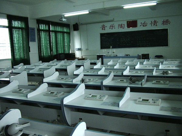 數(shù)字語音室、模擬語音室