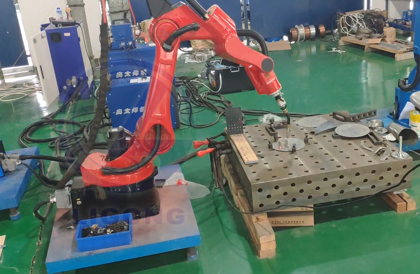 焊接工業(yè)機(jī)器人實(shí)訓(xùn)平臺